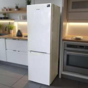 Koelvriescombinatie SAMSUNG NoFrost PowerFreeze 350liter A+++ RB33N300NWW Outlet €199,-