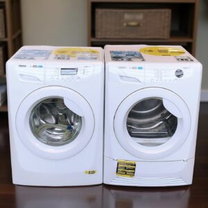 Voordeelset A+++ ZANUSSI LINDO500 Wasmachine 9kg + Warmtepompdroger 8kg €548,-