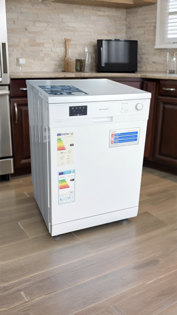 Vaatwasser SHARP 13-Couverts QWGX12F47EW Afgeprijsd van €229,- naar €199,-