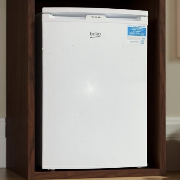 Vrieskast Tafelmodel BEKO MinFrost A+ 95liter  FSE1074N OK21005 Outlet €159,-