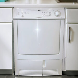 Condensdroger ZANUSSI 5kg ZTE240 €99,-