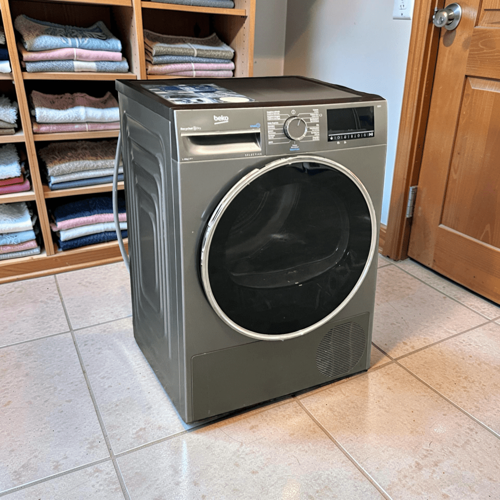 Warmtepompdroger BEKO 8kg B3T6823M2 Manhattan Grey €269,-